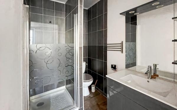 Appartement à vendre    2 pièces •  Pierrefeu-du-Var