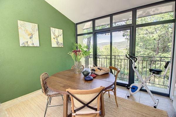 A VENDRE en EXCLUSIVITE a DRAGUIGNAN - Villa de charme de PLAIN PIED avec 3 chambres