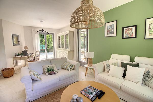 A VENDRE en EXCLUSIVITE a DRAGUIGNAN - Villa de charme de PLAIN PIED avec 3 chambres