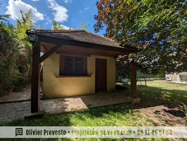 Maison Familliale Verrieres Le Buisson 9 pièce(s) 235 m2