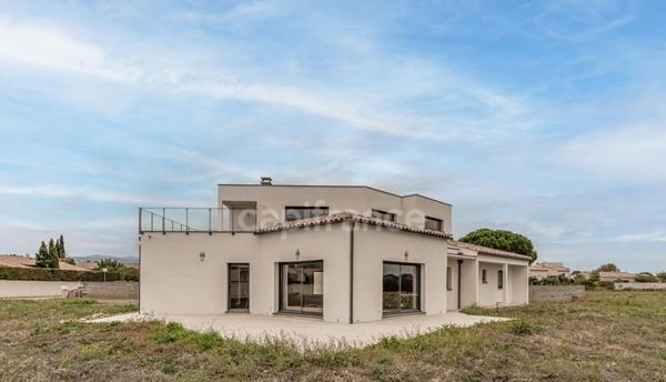 Villa architecte à vendre 6 pièces proche de CARCASSONNE (11) 186,80m2 habitable sur terrain de 1926m2