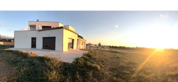 Villa architecte à vendre 6 pièces proche de CARCASSONNE (11) 186,80m2 habitable sur terrain de 1926m2