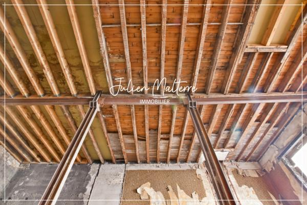 SAINT ETIENNE (42) - Plateau brut à aménager dans petite copropriété, rue Désiré Claude