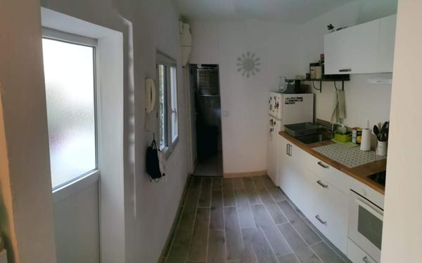 Appartement à vendre    2 pièces • 33,53 m2 Pertuis