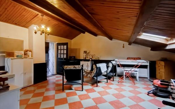 Maison à vendre    3 pièces •  Salérans