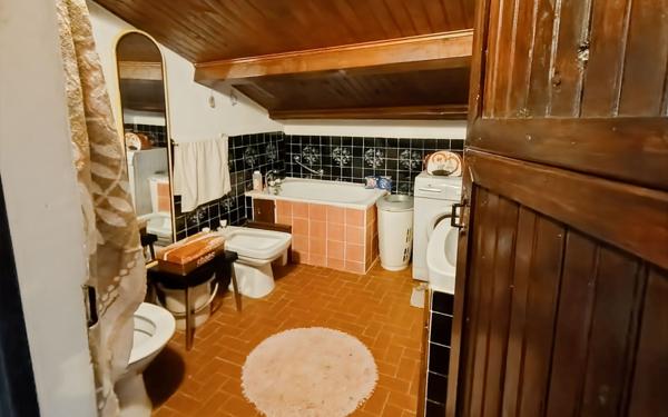 Maison à vendre    3 pièces •  Salérans