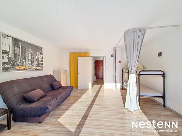 Appartement d'environ 38 m² à Cavalaire-sur-Mer au dernier étage proche des plages et des commerces