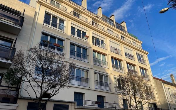 Appartement à vendre    4 pièces • 85,36 m2 Saint-Maur-des-Fossés