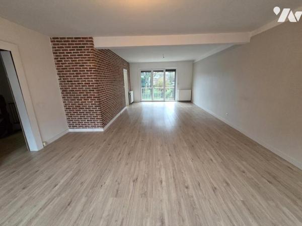 LAMBERSART - PROXIMITE METRO - MAISON BEL ETAGE - 3 CHAMBRES - GARAGE - JARDIN- TRAVAUX