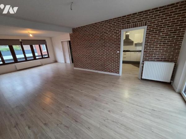 LAMBERSART - PROXIMITE METRO - MAISON BEL ETAGE - 3 CHAMBRES - GARAGE - JARDIN- TRAVAUX