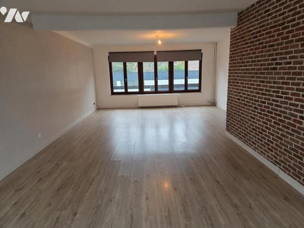 LAMBERSART - PROXIMITE METRO - MAISON BEL ETAGE - 3 CHAMBRES - GARAGE - JARDIN- TRAVAUX