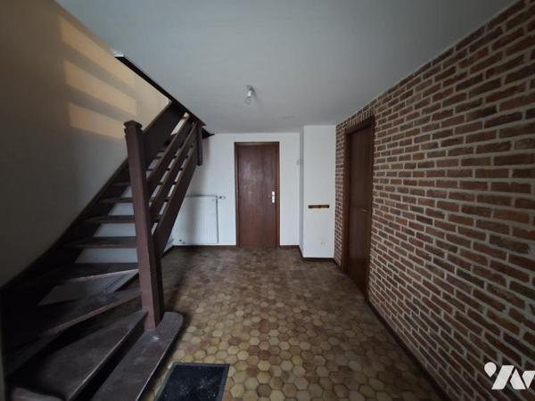 LAMBERSART - PROXIMITE METRO - MAISON BEL ETAGE - 3 CHAMBRES - GARAGE - JARDIN- TRAVAUX