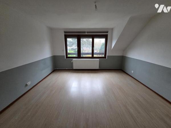 LAMBERSART - PROXIMITE METRO - MAISON BEL ETAGE - 3 CHAMBRES - GARAGE - JARDIN- TRAVAUX