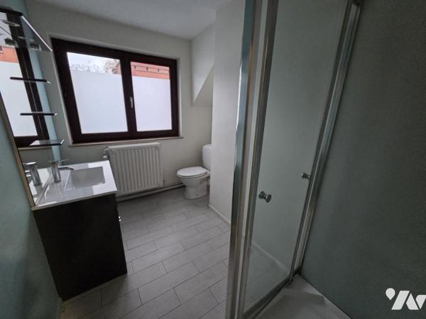 LAMBERSART - PROXIMITE METRO - MAISON BEL ETAGE - 3 CHAMBRES - GARAGE - JARDIN- TRAVAUX