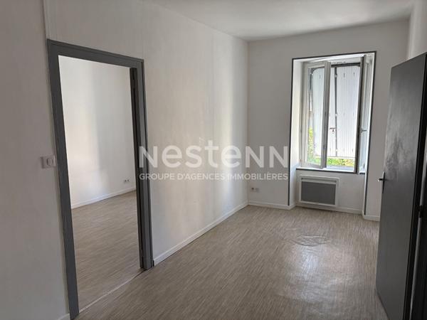 immeuble à Saint Pierre Des Echaubrognes 134m2