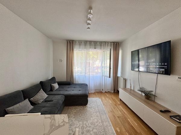 Beau 2p récent - Créteil Pointe du Lac  + parking