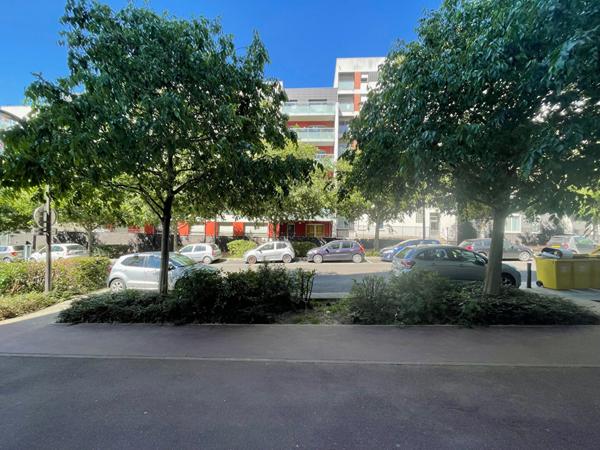 Beau 2p récent - Créteil Pointe du Lac  + parking