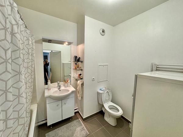 Beau 2p récent - Créteil Pointe du Lac  + parking