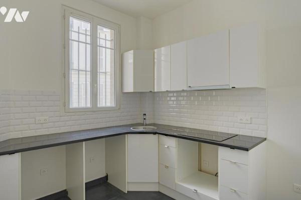PARIS 15 / CAMBRONNE MOTTE-PICQUET - APPARTEMENT HAUSSMANNIEN 4 PIÈCES RÉNOVÉ + CAVE