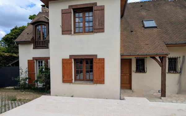 Maison à vendre    8 pièces • 142 m2 Annet-sur-Marne