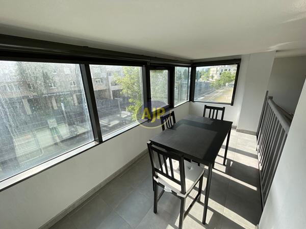 Appartement à louer Merignac : 2 pièces, 48m² avec 1 chambre(s) à 851€ - AJP Immobilier Mérignac