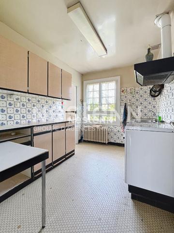 Maison d'environ 152m² sur sous sol total - LONGJUMEAU secteur pavillonnaire