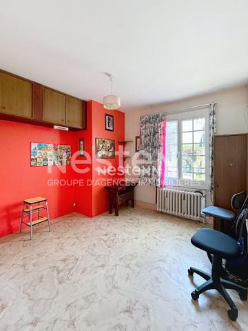 Maison d'environ 152m² sur sous sol total - LONGJUMEAU secteur pavillonnaire