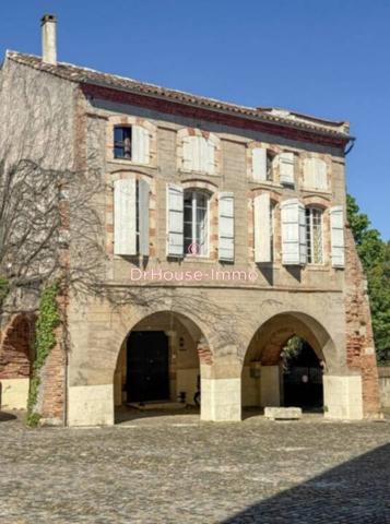 Immeuble à vendre 14 pièces de 560 m²