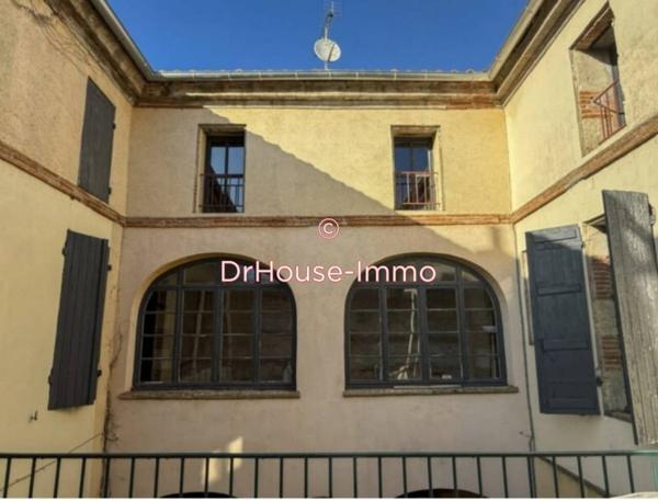 Immeuble à vendre 14 pièces de 560 m²