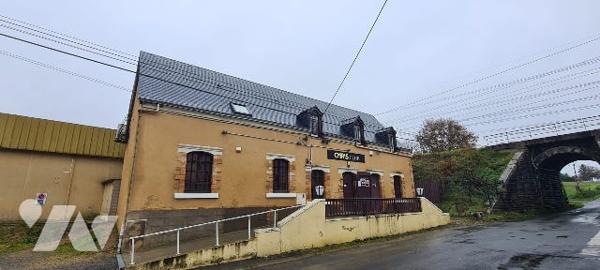 A Avoise : Bien immobilier (discothèque) et fonds de commerce