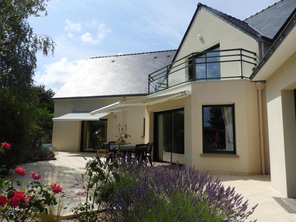 Villa aux prestations soignées entre Mer et Terre