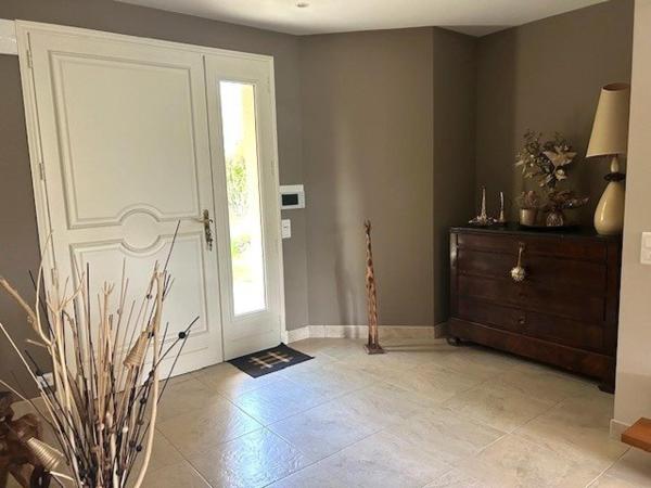 Villa aux prestations soignées entre Mer et Terre