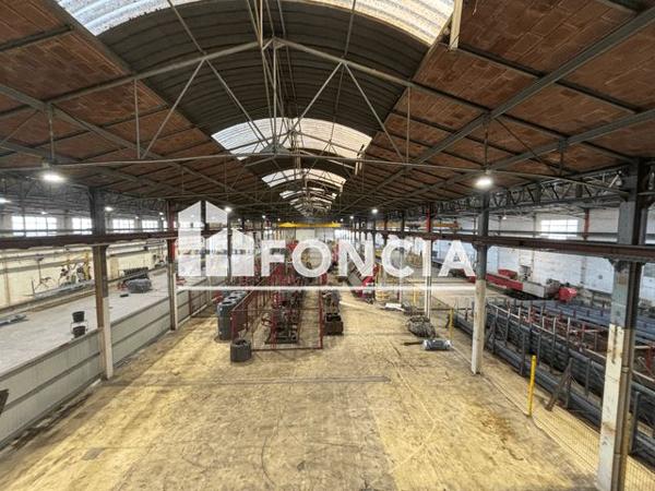 À vendre Local commercial 6700 m² - Bourgoin-jallieu 38300