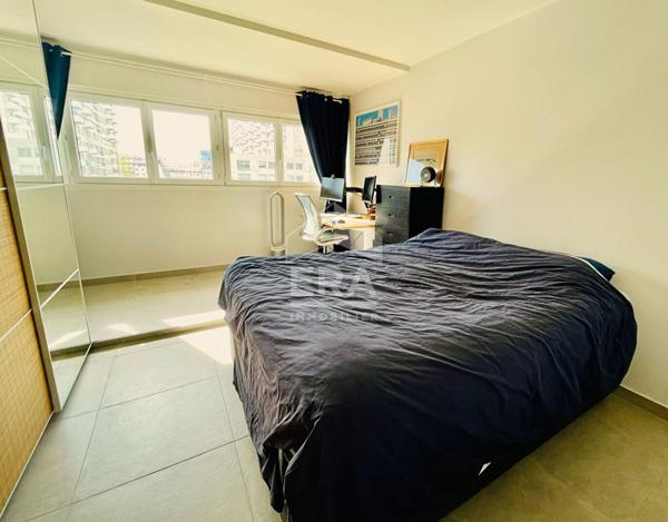 Appartement Paris 4 pièce(s) 105 m2