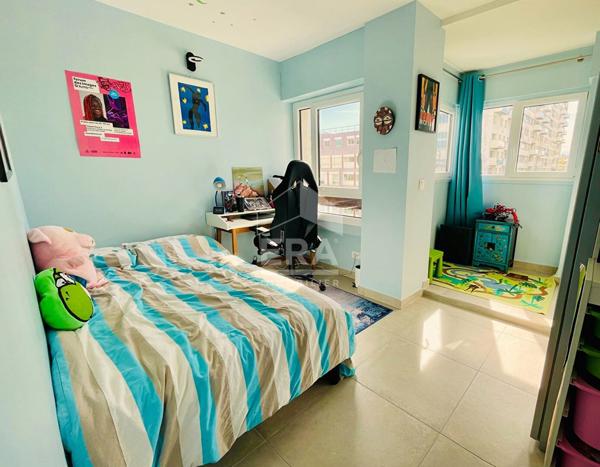 Appartement Paris 4 pièce(s) 105 m2