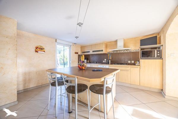 Maison à vendre |                                       Chauray |                                        6 pièces  |  142 m²