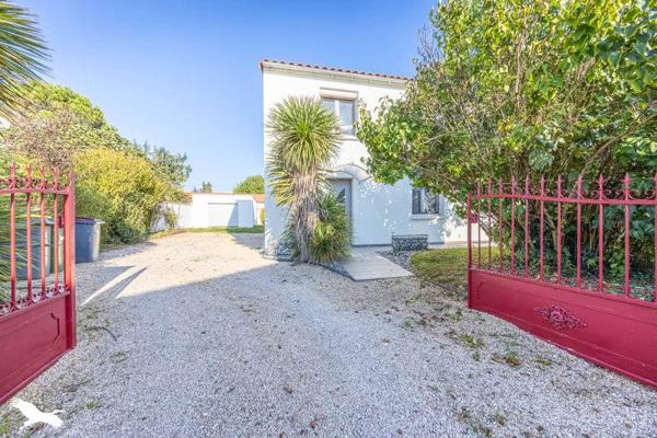 Maison à vendre |                                       Chauray |                                        6 pièces  |  142 m²