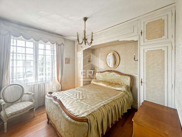 Maison Bordeaux 155 m2, 4 chambres, 2 points d'eau, jardin, garage, calme, Bus G, école