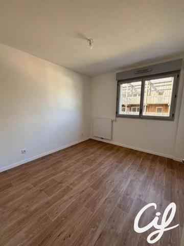 Appartement T4 LA CHAPELLE SUR ERDRE - 87.32 m2  1 158 Euros