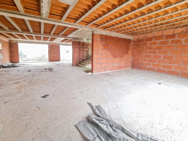Maison traditionnelle 11 pièces de 300 m² à Villiers-sur-Marne (94350)