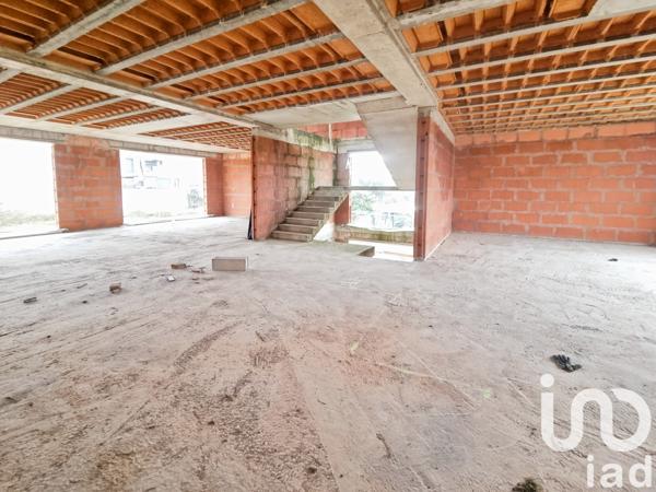 Maison traditionnelle 11 pièces de 300 m² à Villiers-sur-Marne (94350)