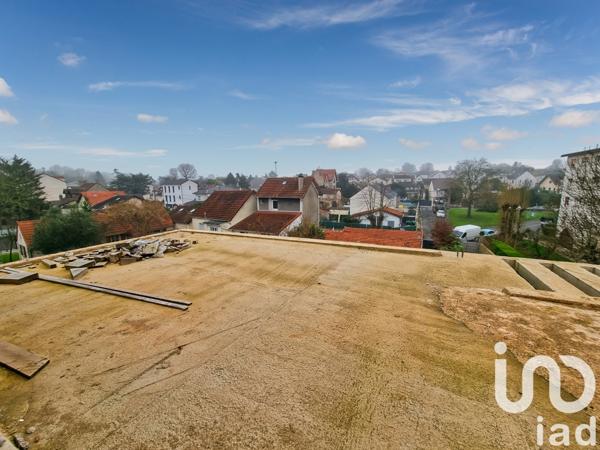 Maison traditionnelle 11 pièces de 300 m² à Villiers-sur-Marne (94350)