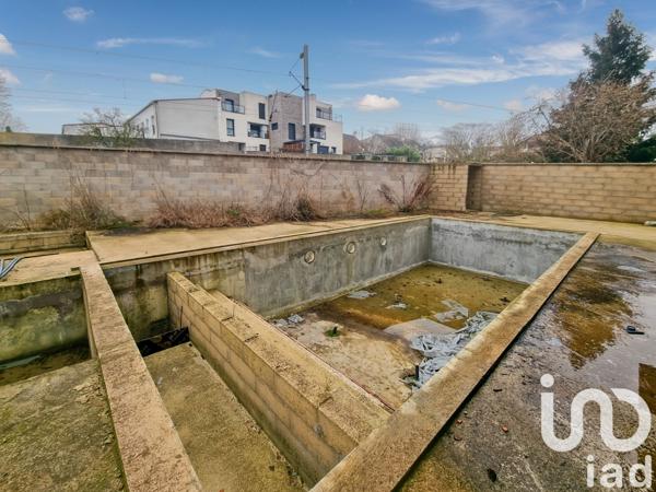 Maison traditionnelle 11 pièces de 300 m² à Villiers-sur-Marne (94350)