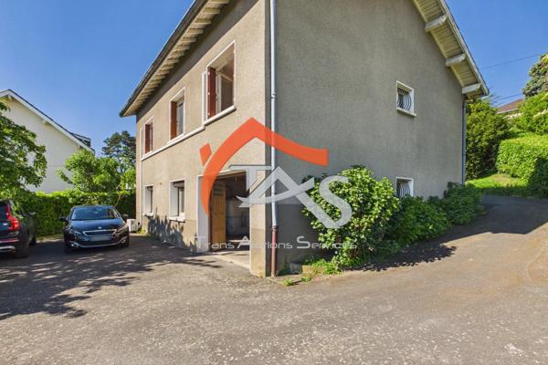 Vente                                                      Maison
                        
                     5 pièces                      102 m2                     à Saint-Chamond