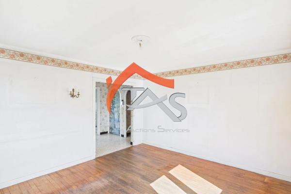 Vente                                                      Maison
                        
                     5 pièces                      102 m2                     à Saint-Chamond