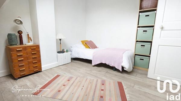 Maison traditionnelle 8 pièces de 141 m² à Le Perreux-sur-Marne (94170)