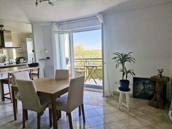 Vente Appartement 4 pièces 77 m2 à Saint-Fargeau-Ponthierry
