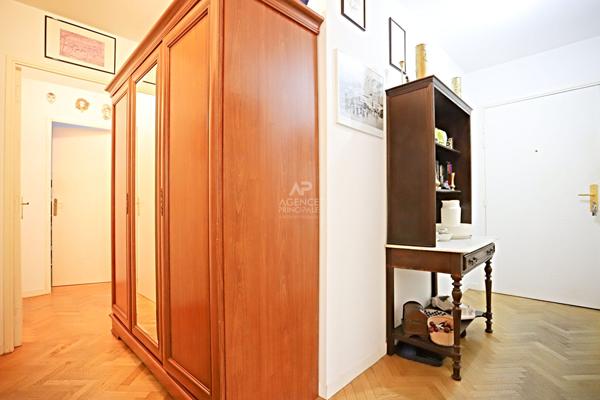 Appartement Nanterre 4 pièce(s) 89.11 m2 567 000 € **  - Référence  15295