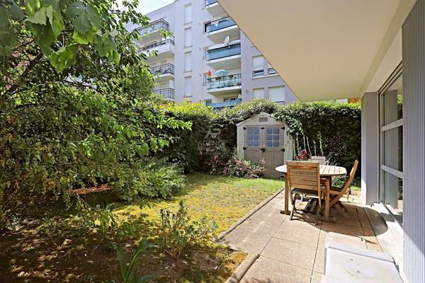 Appartement Nanterre 4 pièce(s) 89.11 m2 567 000 € **  - Référence  15295