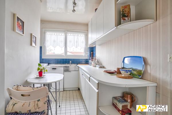 Appartement Maisons Laffitte 5 pièce(s) 95 m2 -EXCLUSIVITE €420 000 ** - Référence 12129